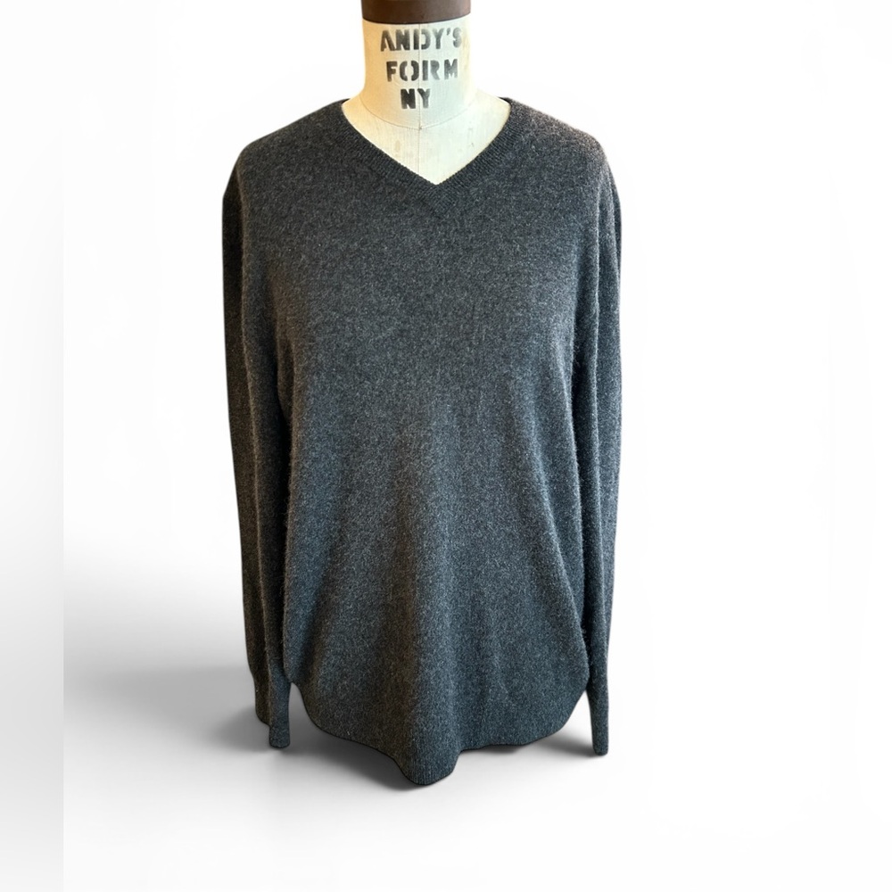 NAADAM Women’s L V Neck 100% Cashmere Sweater soft and cozy